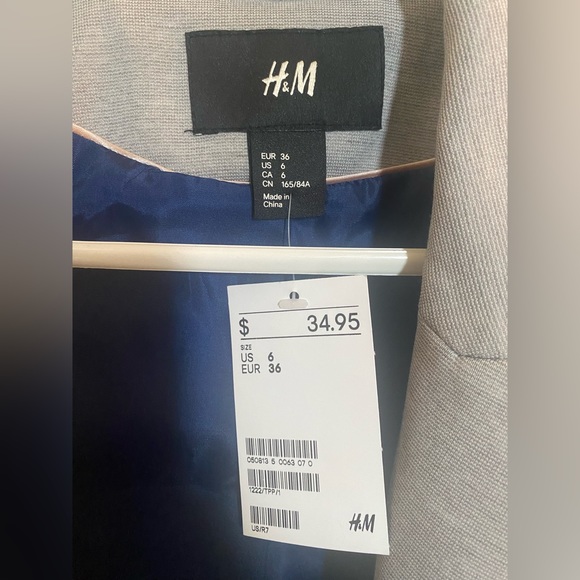 NWT H&M Fitted Blazer - Picture 2 of 3